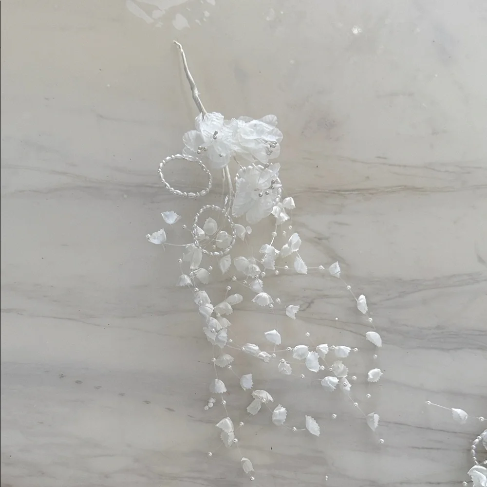Elegant White Floral Hair, wedding decoration Accessory 3 pieces
